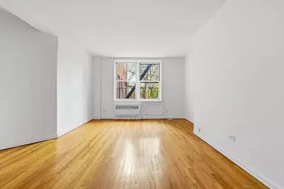 60-11 Broadway #4N, New York City, NY 11377 - Photo 2