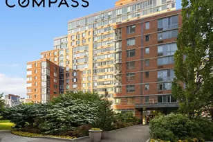 425 Main St, New York, NY 10044 - Photo 1