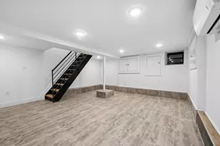 171 8th St, New York City, NY 11215 - Photo 14