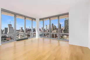 310 W 52nd St, New York City, NY 10019 - Photo 2