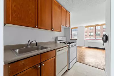 4-74 48th Avenue #9-N, New York City, NY 11109 - Photo 10