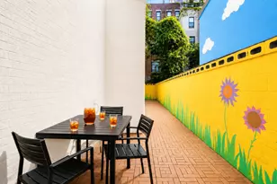 264 W 77th St, New York City, NY 10024 - Photo 4