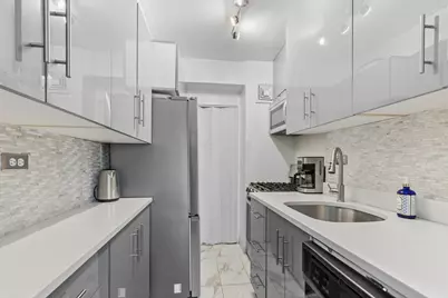 225 Adams Street #8H, New York City, NY 11201 - Photo 2