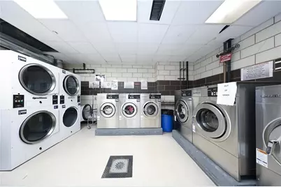 301 E 45th Street #9A, New York, NY 10017 - Photo 16