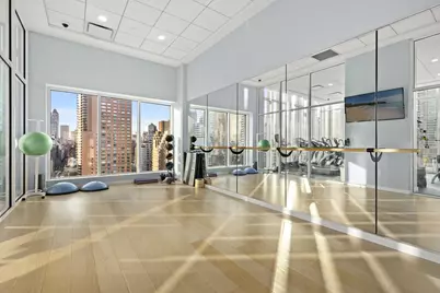 301 E 61st Street #4B, New York, NY 10065 - Photo 8