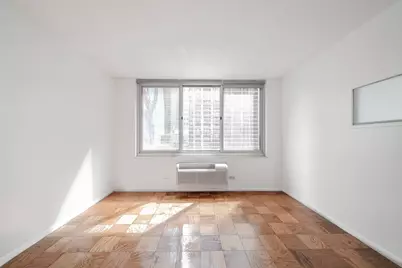 333 E 45th Street #4F, New York City, NY 10017 - Photo 2