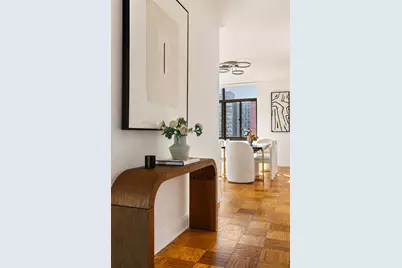 303 E 43rd Street #25B, New York City, NY 10017 - Photo 4