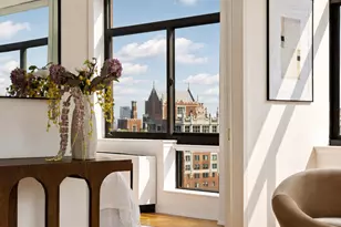 303 E 43rd St, New York City, NY 10017 - Photo 8