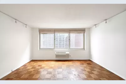 333 E 45th Street #8B, New York City, NY 10017 - Photo 2