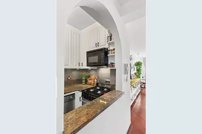 408 W 57th Street #9O, New York, NY 10019 - Photo 4
