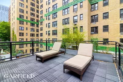 310 E 69th Street, New York, NY 10021 - Photo 12