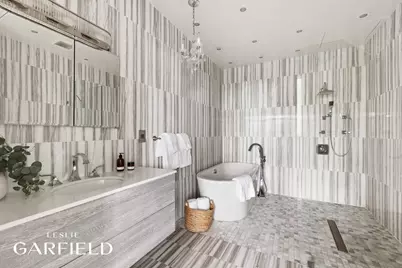 310 E 69th Street, New York, NY 10021 - Photo 10
