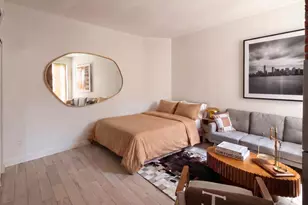 124 Thompson St, New York City, NY 10012 - Photo 2