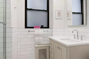 360 W 21st St, New York City, NY 10011 - Photo 6
