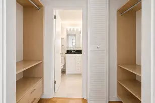210 E 36th St, New York City, NY 10016 - Photo 4