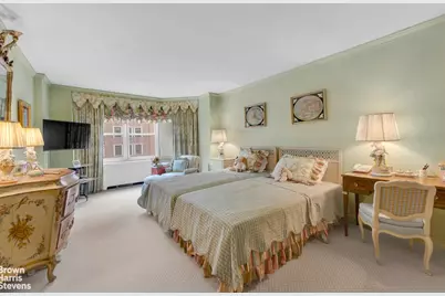 114 E 72nd Street #9C, New York City, NY 10021 - Photo 6