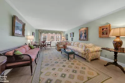114 E 72nd Street #9C, New York City, NY 10021 - Photo 2