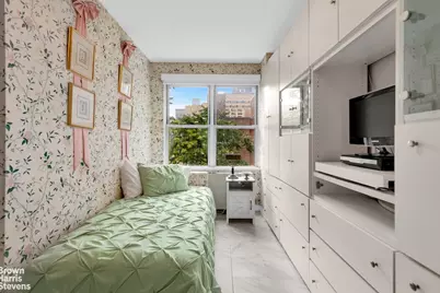 114 E 72nd Street #9C, New York City, NY 10021 - Photo 4