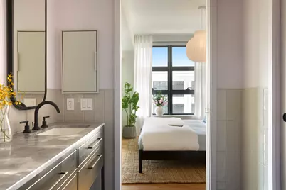 547 W 47th Street #521, New York City, NY 10036 - Photo 4