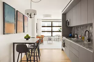 547 W 47th St, New York City, NY 10036 - Photo 2