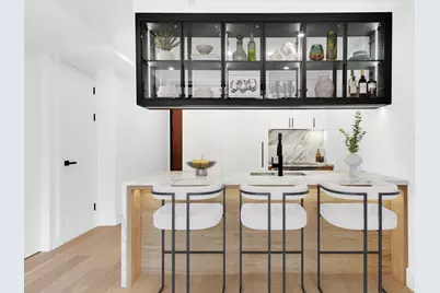 33-10 38th Avenue #303, New York City, NY 11101 - Photo 2
