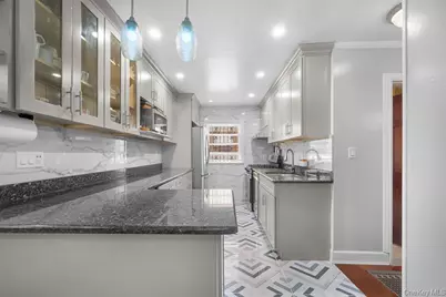 88-11 Sabre Street, New York City, NY 11427 - Photo 6