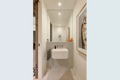 6 W 20th Street #6, New York City, NY 10011 - Photo 18