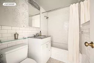 252 W 21st St, New York, NY 10011 - Photo 8