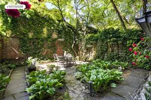252 W 21st St, New York, NY 10011 - Photo 4