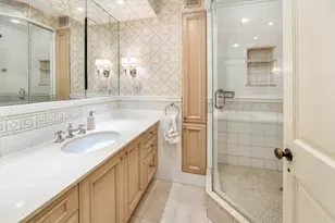 233 E 69th St, New York City, NY 10021 - Photo 12