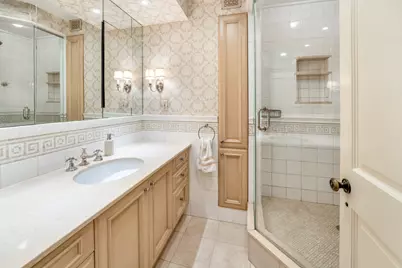 233 E 69th Street #14K, New York City, NY 10021 - Photo 12
