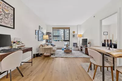 25-21 43rd Avenue #302, New York City, NY 11101 - Photo 2