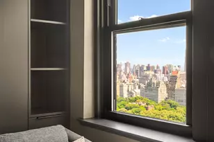 160 Central Park S, New York City, NY 10019 - Photo 12