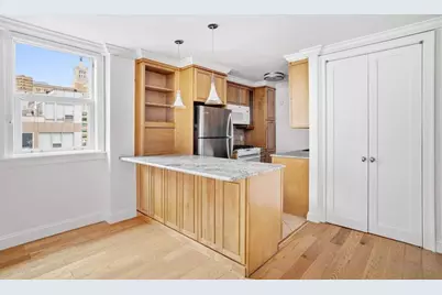 32 Gramercy Park S #10A, New York City, NY 10003 - Photo 6