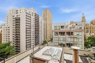 32 Gramercy Pk S, New York City, NY 10003 - Photo 14