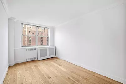 32 Gramercy Park S #10A, New York City, NY 10003 - Photo 18