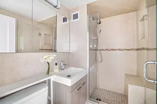 32 Gramercy Pk S, New York City, NY 10003 - Photo 10