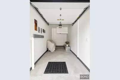 926 E 99th Street, New York City, NY 11236 - Photo 14
