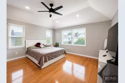 926 E 99th Street, New York City, NY 11236 - Photo 6