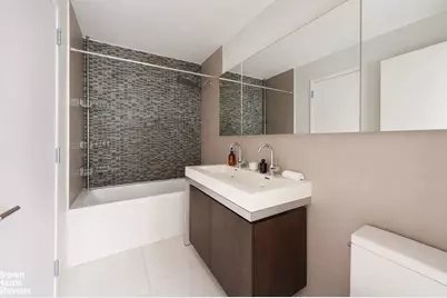 214 N 11th Street #5A, New York City, NY 11211 - Photo 16