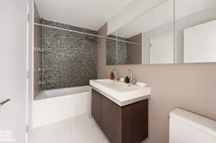 214 N 11th St, New York City, NY 11211 - Photo 16