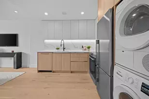 107 Schaefer St, Brooklyn, NY 11207 - Photo 4