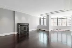 17 W 54th St, New York City, NY 10019 - Photo 2