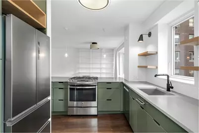 411 E 53rd Street #14B, New York City, NY 10022 - Photo 4