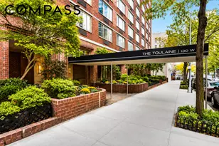 130 W 67th St, New York City, NY 10023 - Photo 8