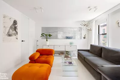 307 W 20th Street #3R, New York City, NY 10011 - Photo 2
