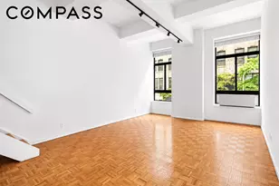 310 E 46th St, New York City, NY 10017 - Photo 2