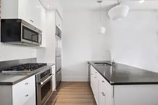 70 Washington St, New York City, NY 11201 - Photo 2