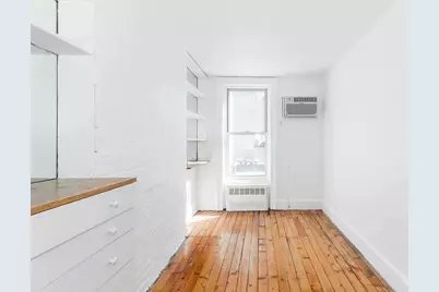 306 E 81st Street #2, New York, NY 10028 - Photo 2
