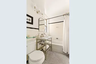61 W 9th Street #8E, New York, NY 10011 - Photo 6